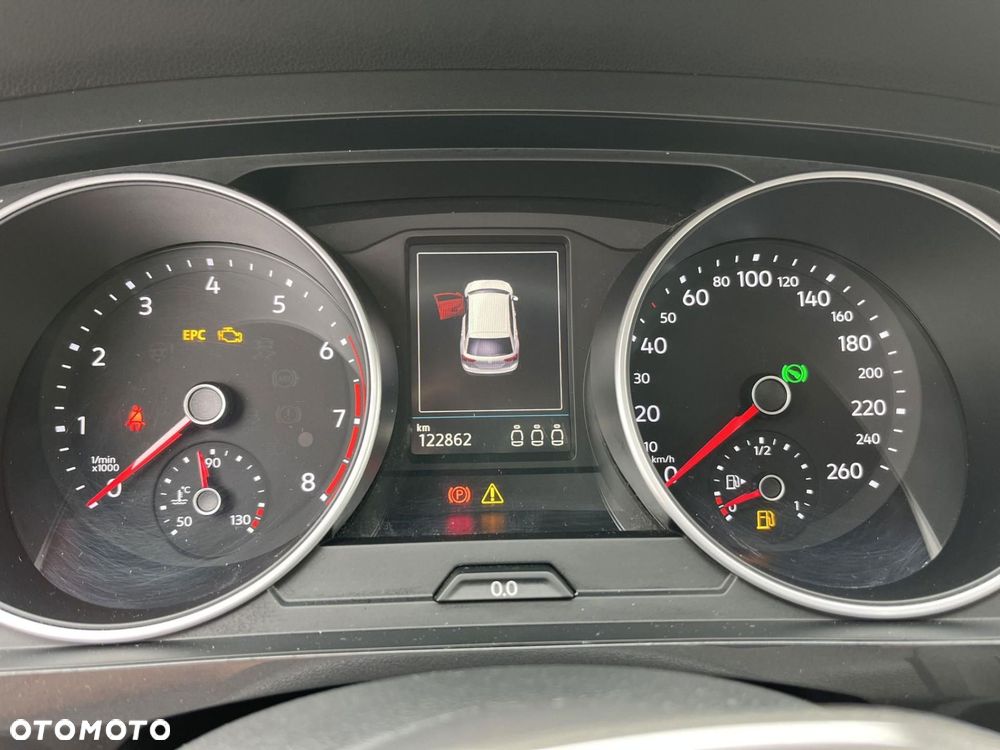 Volkswagen Tiguan - 14