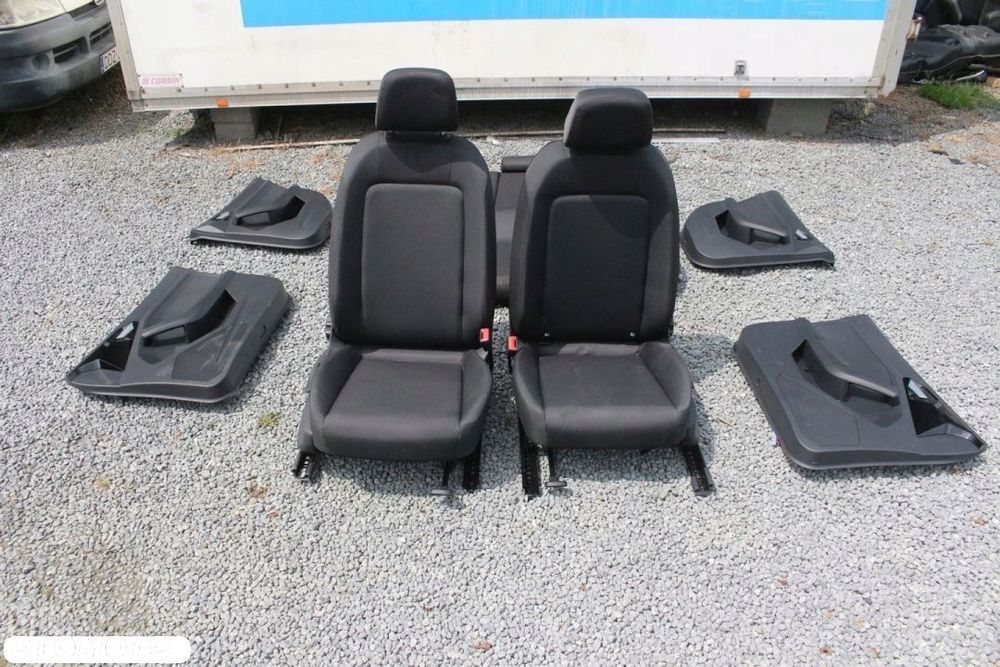 FOTELE KOMPLET AUDI A1 82A ZWYKŁE - 4