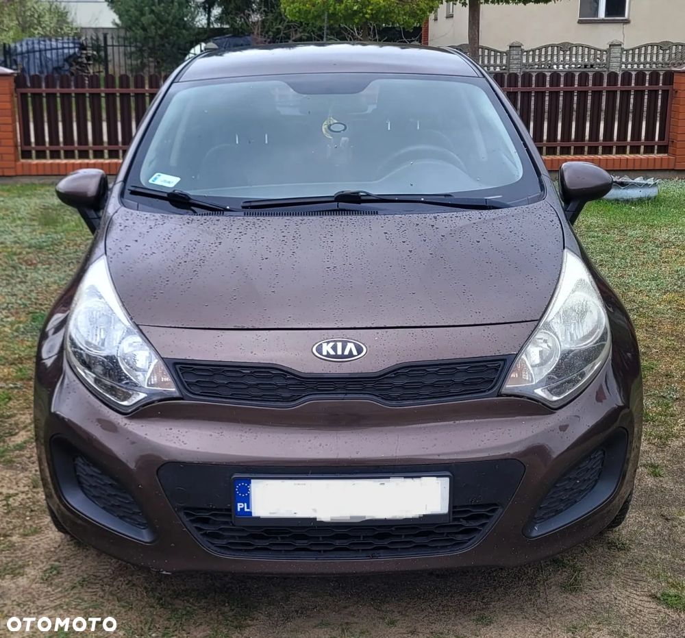 Kia Rio - 3