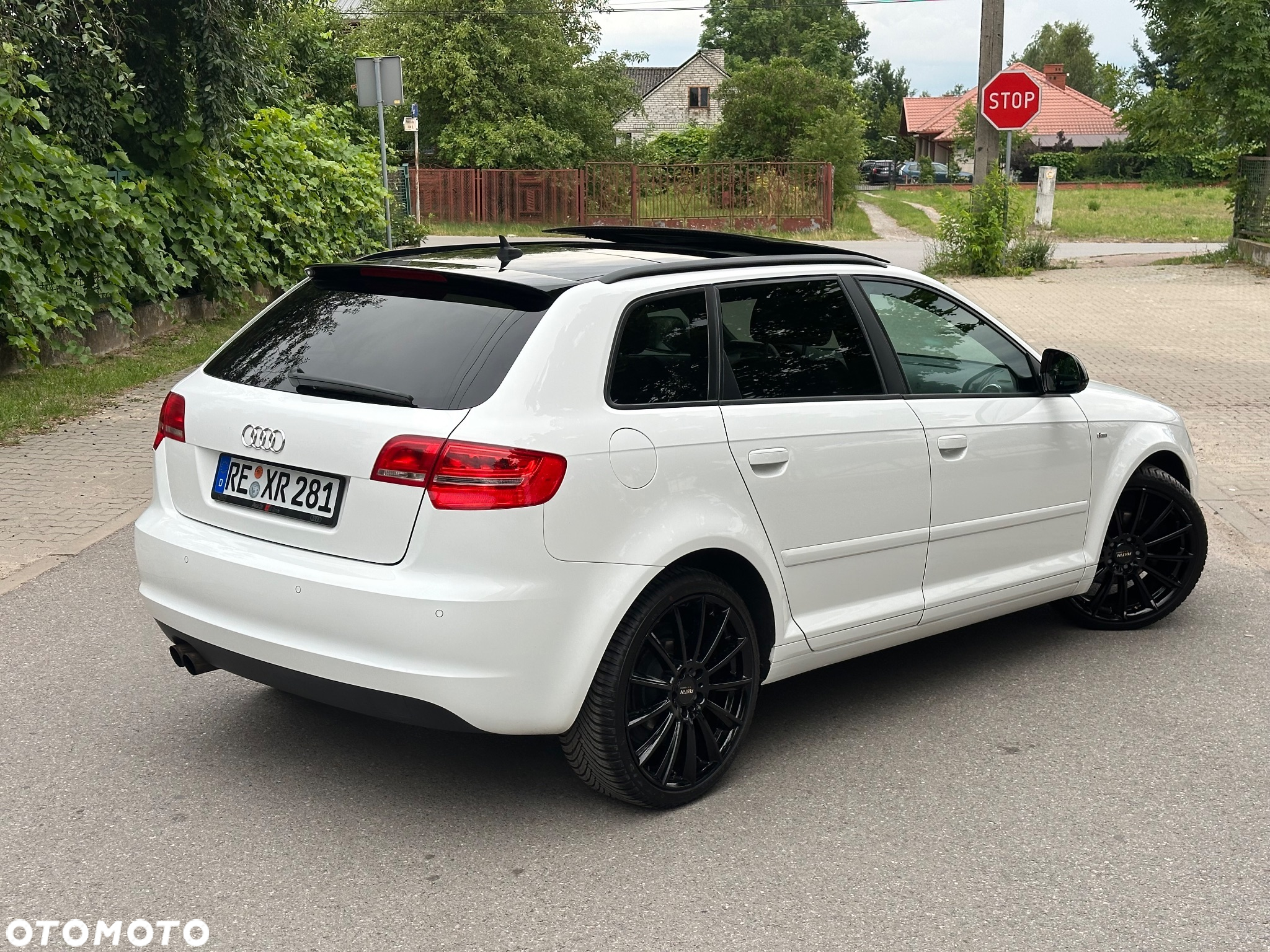 Audi A3 1.8 TFSI Sportback S line Sportpaket - 2