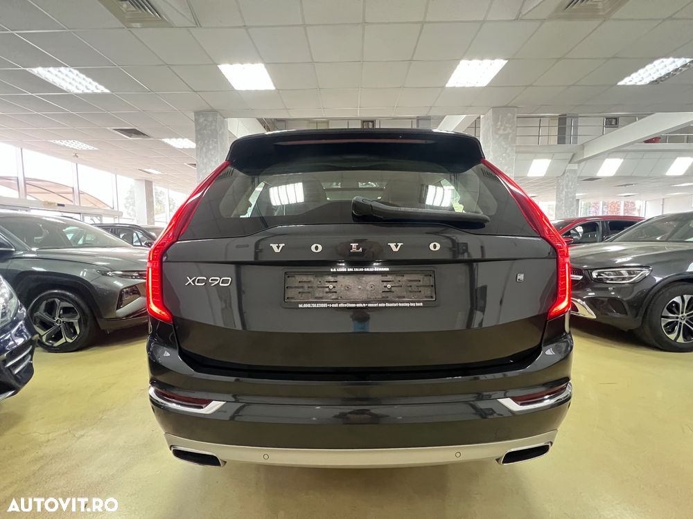 Volvo XC 90 T8 AWD Recharge Geartronic Inscription Edition - 11