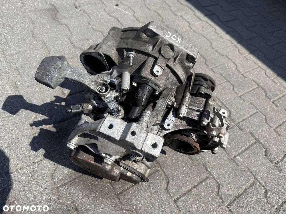 SKRZYNIA BIEGÓW 1.9 TDI JCX VOLKSWAGEN PASSAT B6 2009 - 1