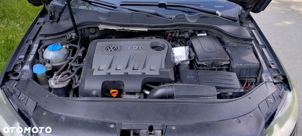 Volkswagen Passat 1.6 TDI BlueMotion - 17