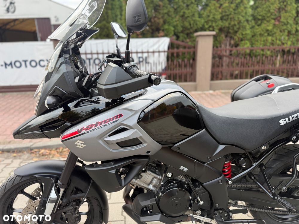 Suzuki DL - 22