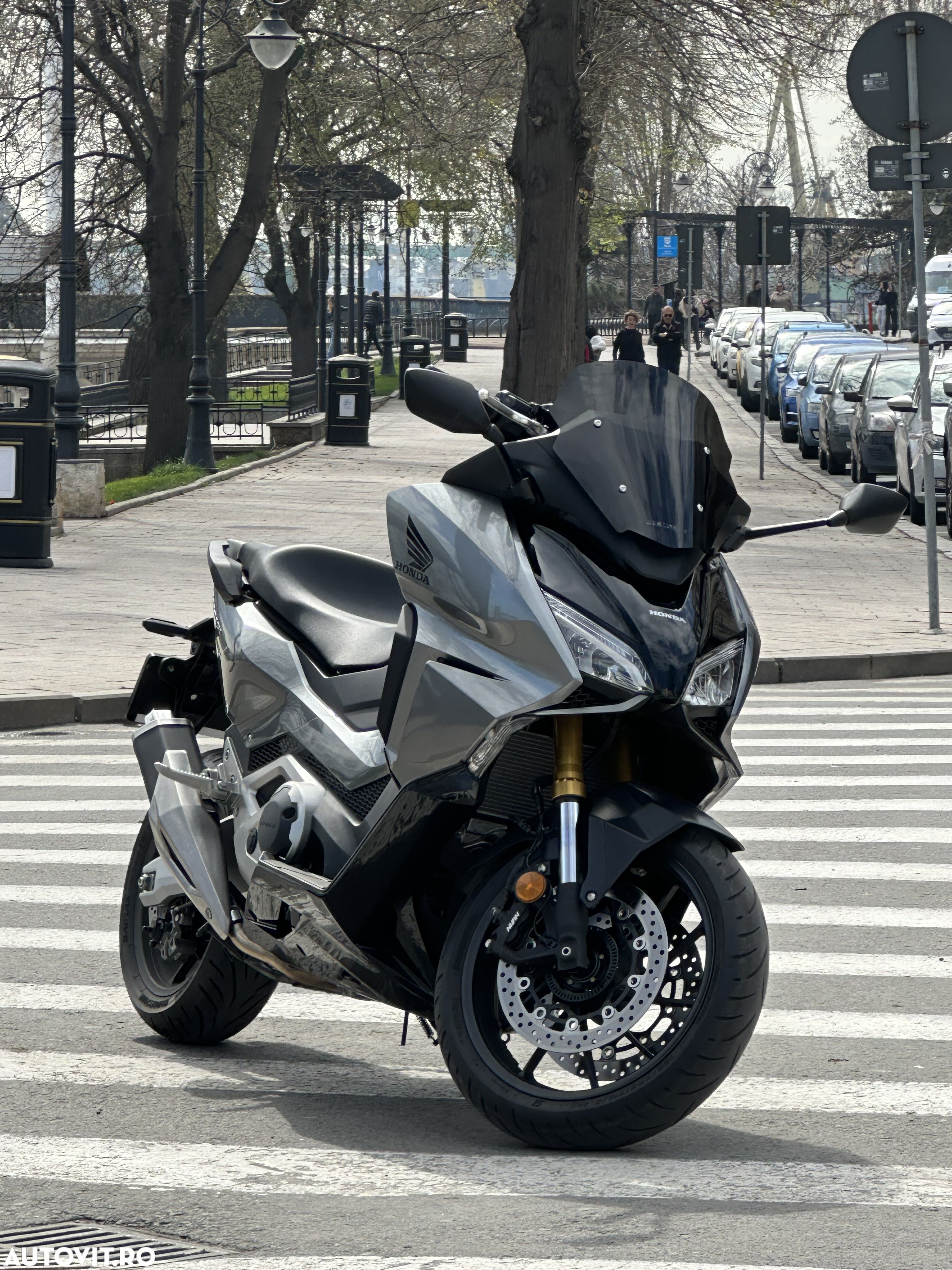 Honda Forza 750 - 1