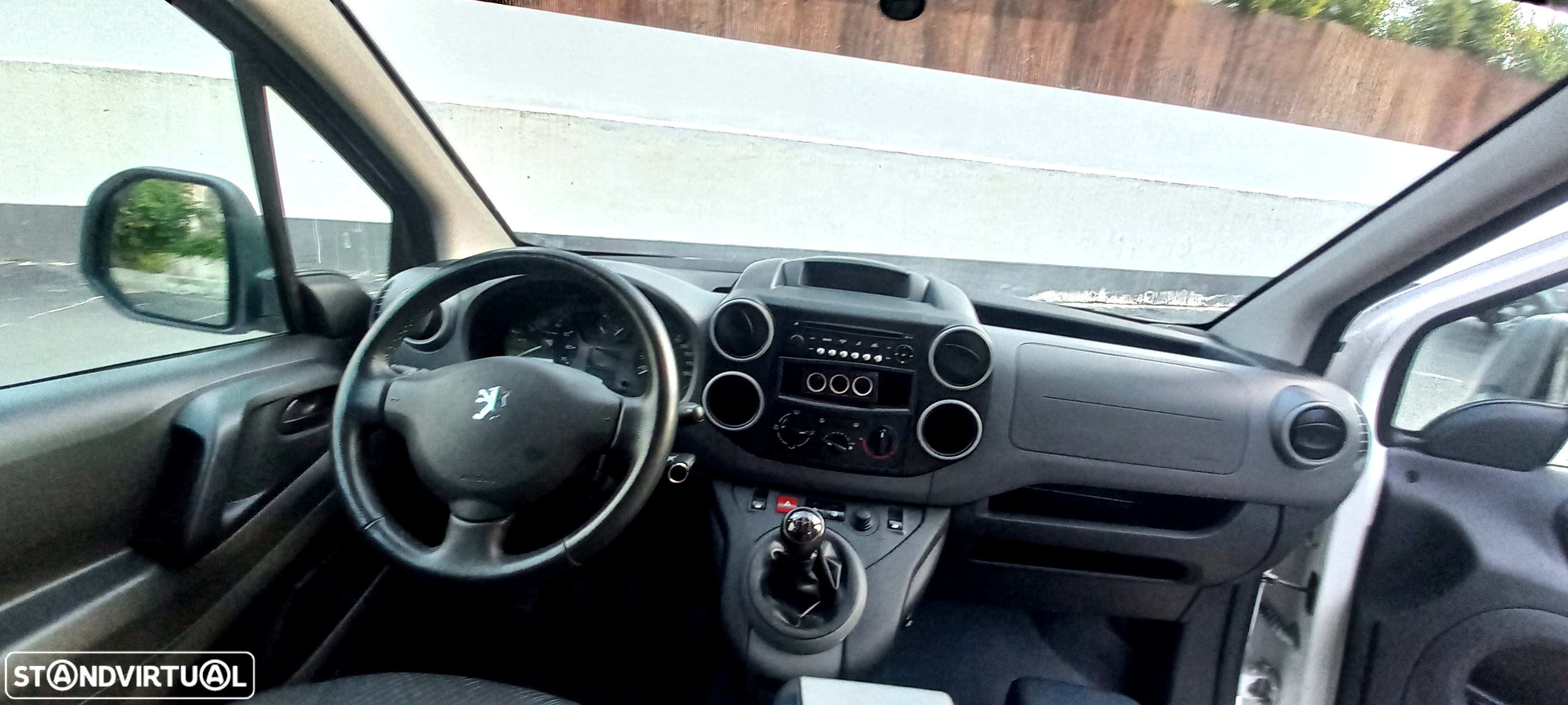 Peugeot Partner - 27