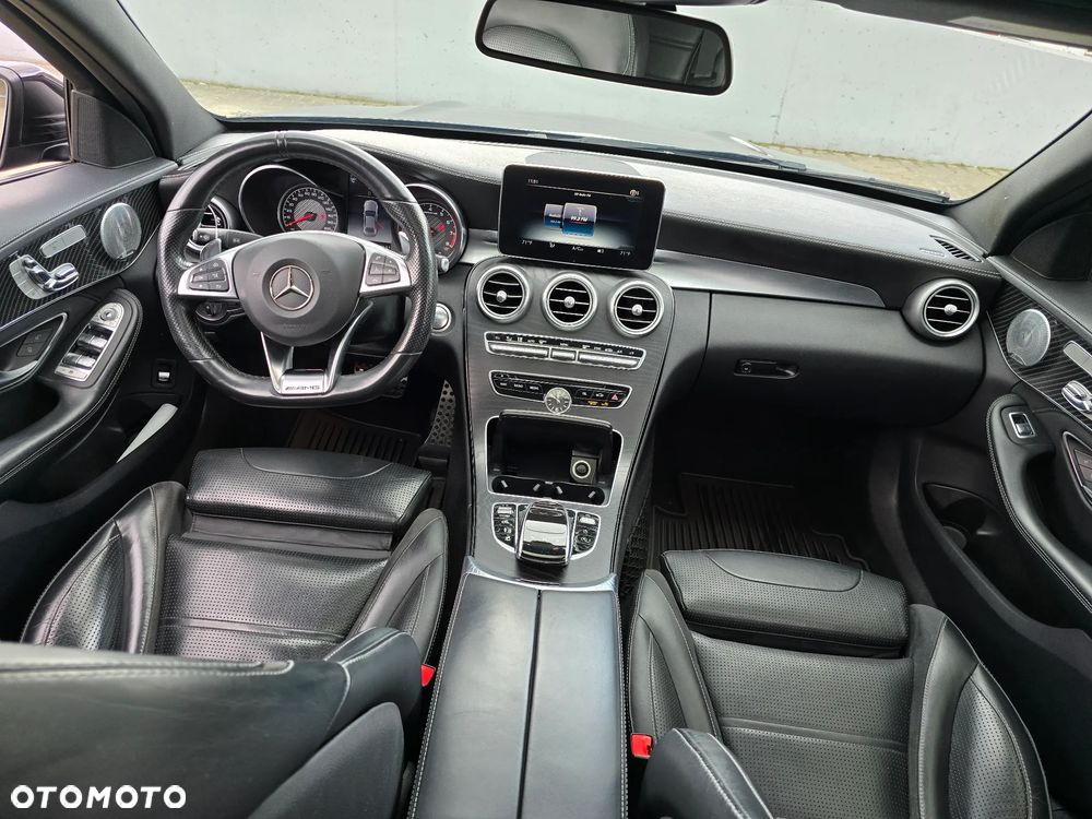 Mercedes-Benz Klasa C AMG 63 AMG Speedshift 7G-MCT - 21