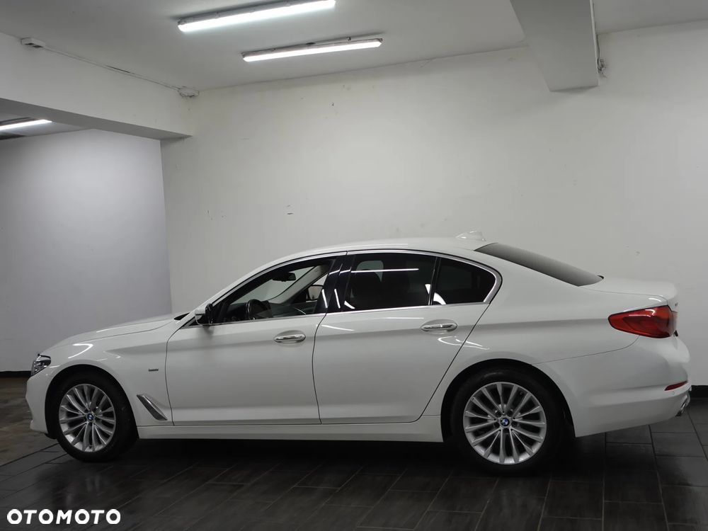 BMW Seria 5 520d xDrive Luxury Line - 5