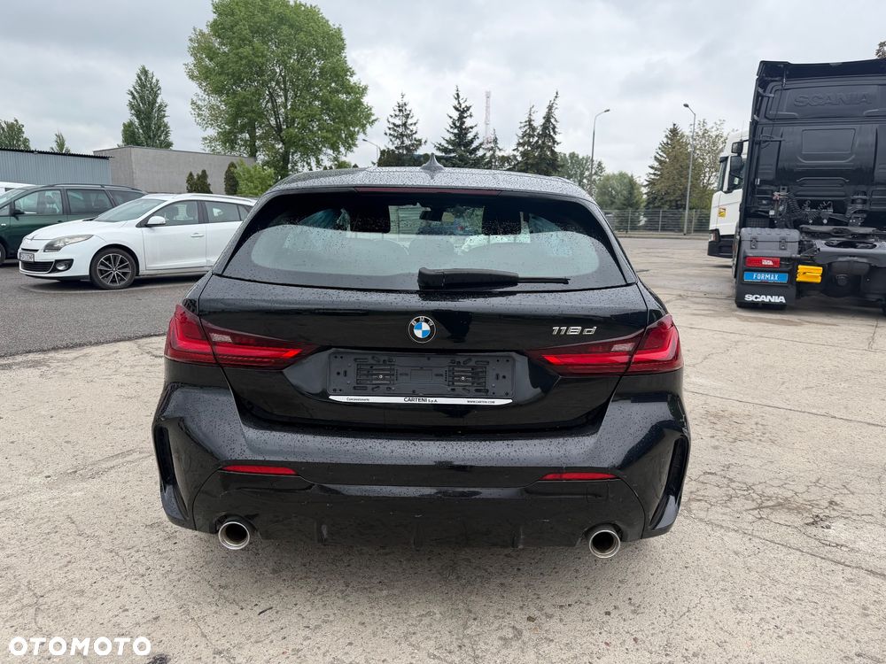 BMW Seria 1 118d Edition M Sport Shadow - 12