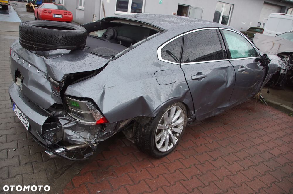Auto na części Volvo s90 silnik 190 km 2.0 T5 D4204T14 OSMIUM GREY skrzynia TG-81SC siedzenia Sedili Comfort Pelle Moritz ANTRACITE (RA00) moduł sterownik deska konsola poduszka airbag poduszki licznik wyświetlacz moduł sterownik zwrotnica amortyzator lampa grill - 12