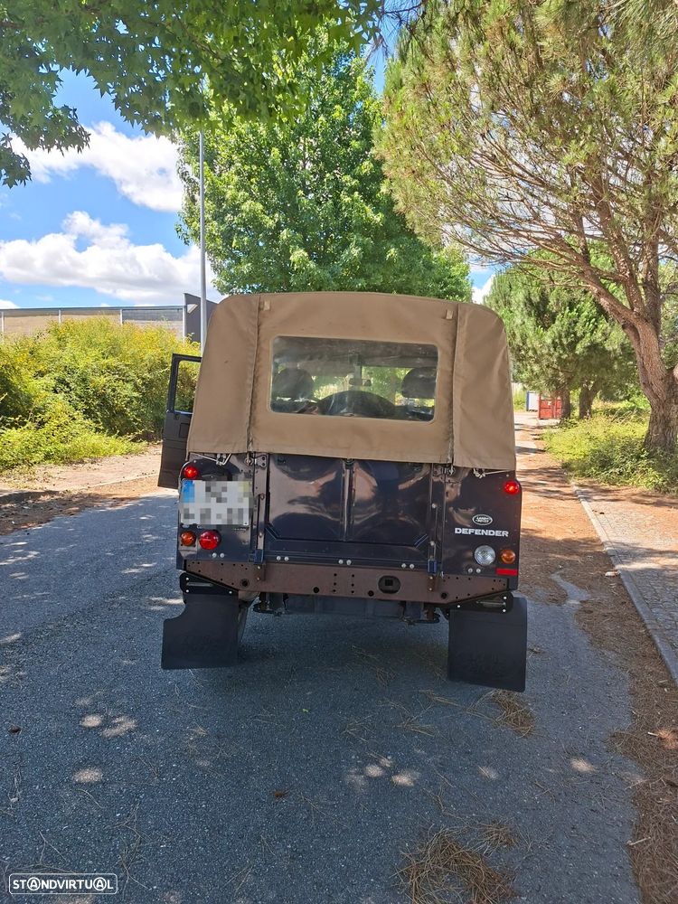 Land Rover Defender 90 2.2 CRD E - 12