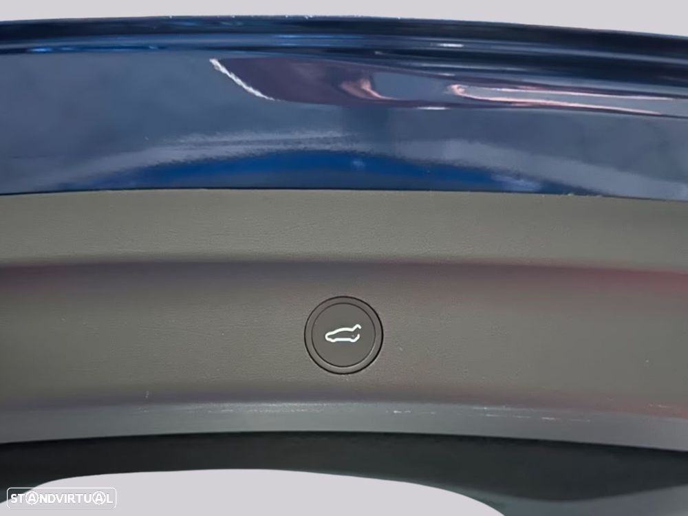 Tesla Model Y - 20