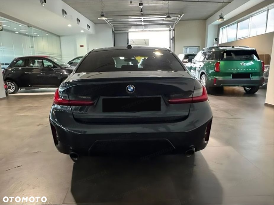 BMW Seria 3 320i xDrive M Sport sport - 6