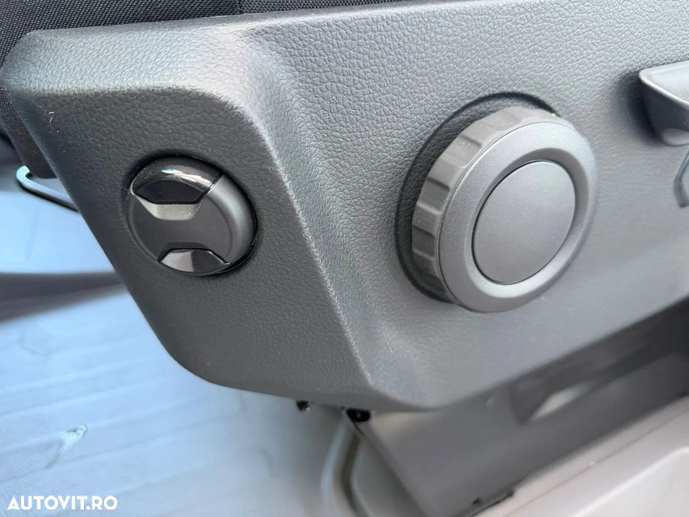 Volkswagen Crafter 3.5 CD Sasiu L4 FWD 103kW AG8 - 21