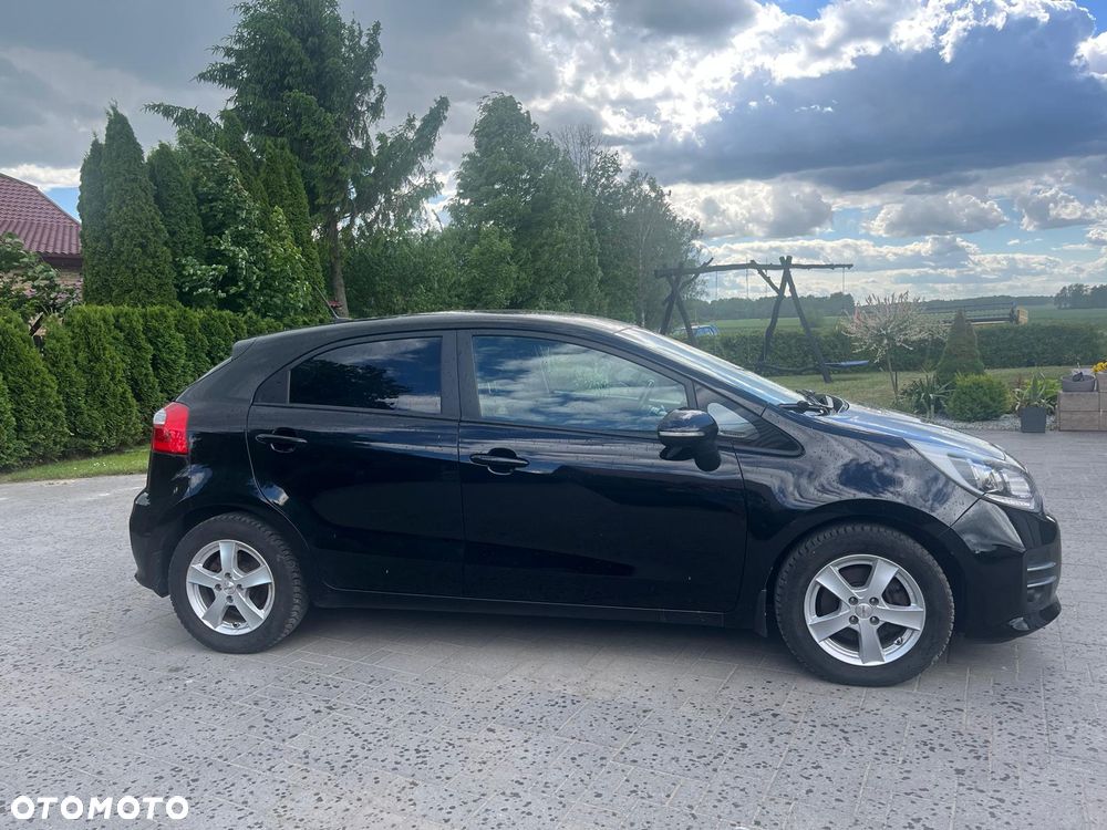 Kia Rio 1.4 Dream Team Edition - 4