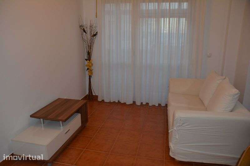 T1 recentemente renovado e mobilado – perto da praia - Grande imagem: 2/12