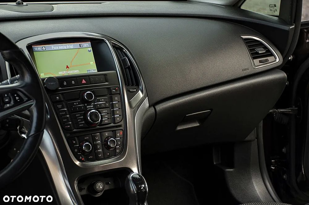 Opel Astra 1.4 Turbo Cosmo - 31