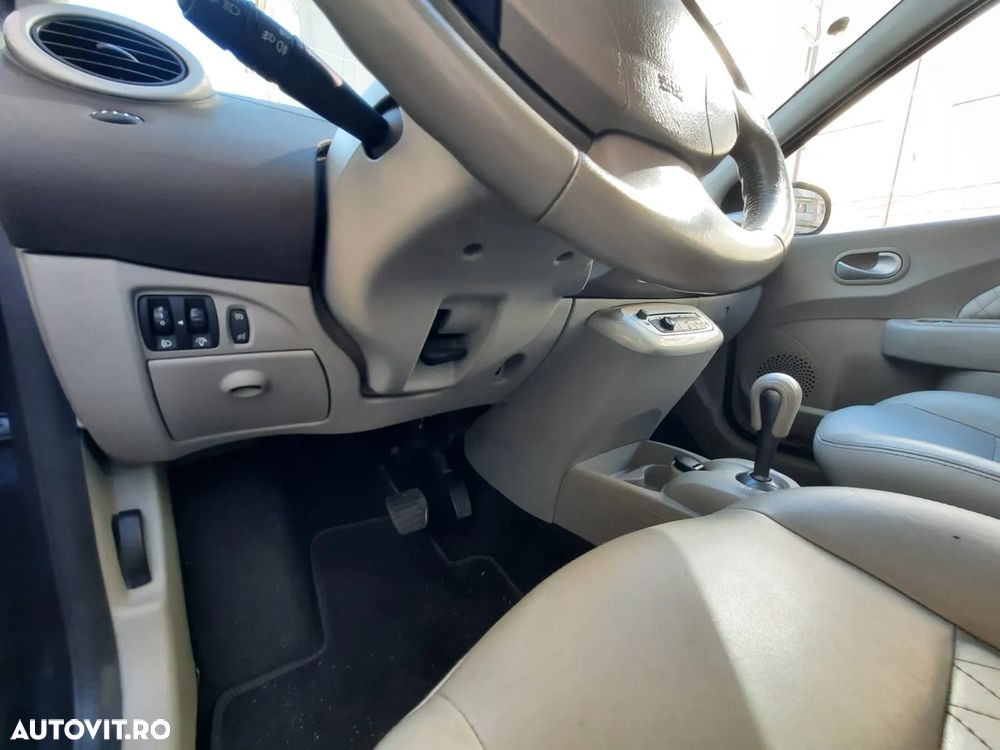 Renault Twingo 1.2 16V 75 Quickshift Paris - 16