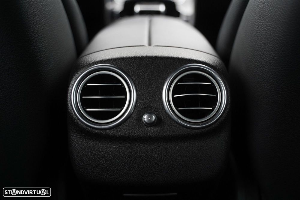 Mercedes-Benz E 220 d AMG Line - 16