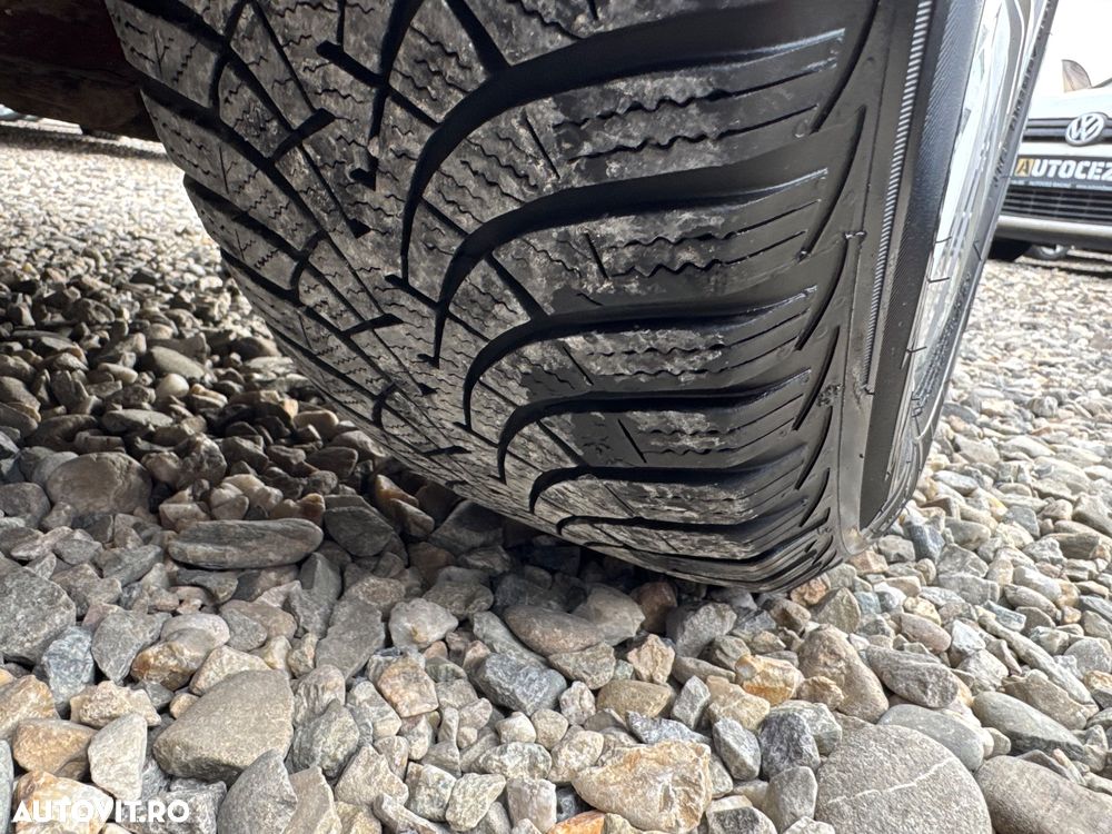 Volkswagen Golf - 21