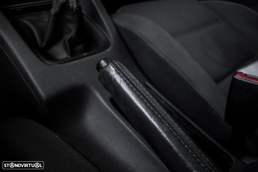 VW Golf 1.6 FSi Confortline - 22