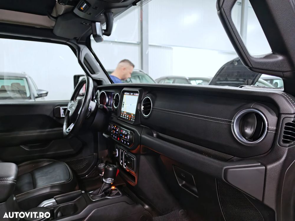 Jeep Wrangler 2.2 CRD AT8 Sahara - 12
