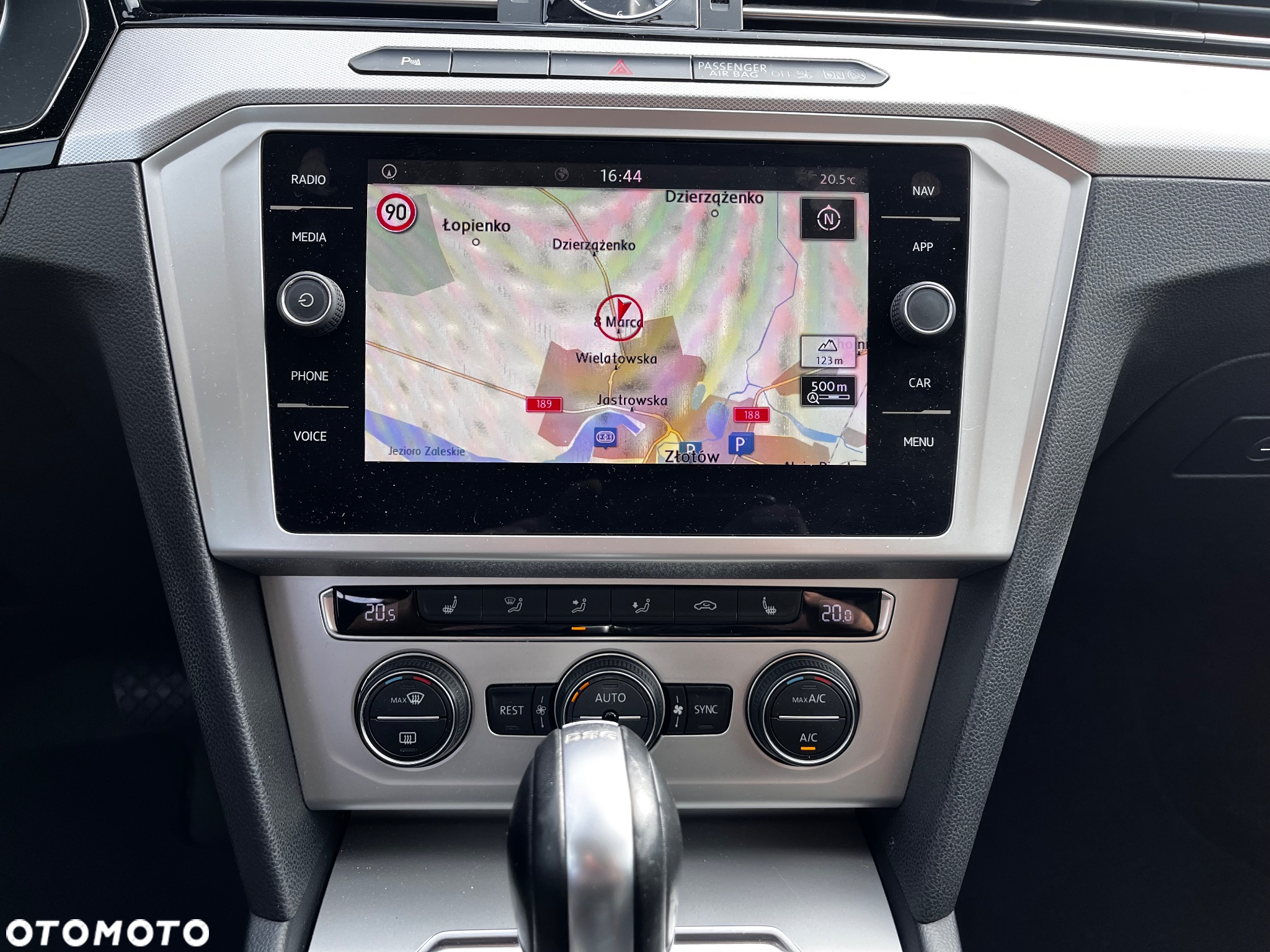 Volkswagen Passat 1.8 TSI BMT Comfortline DSG - 28