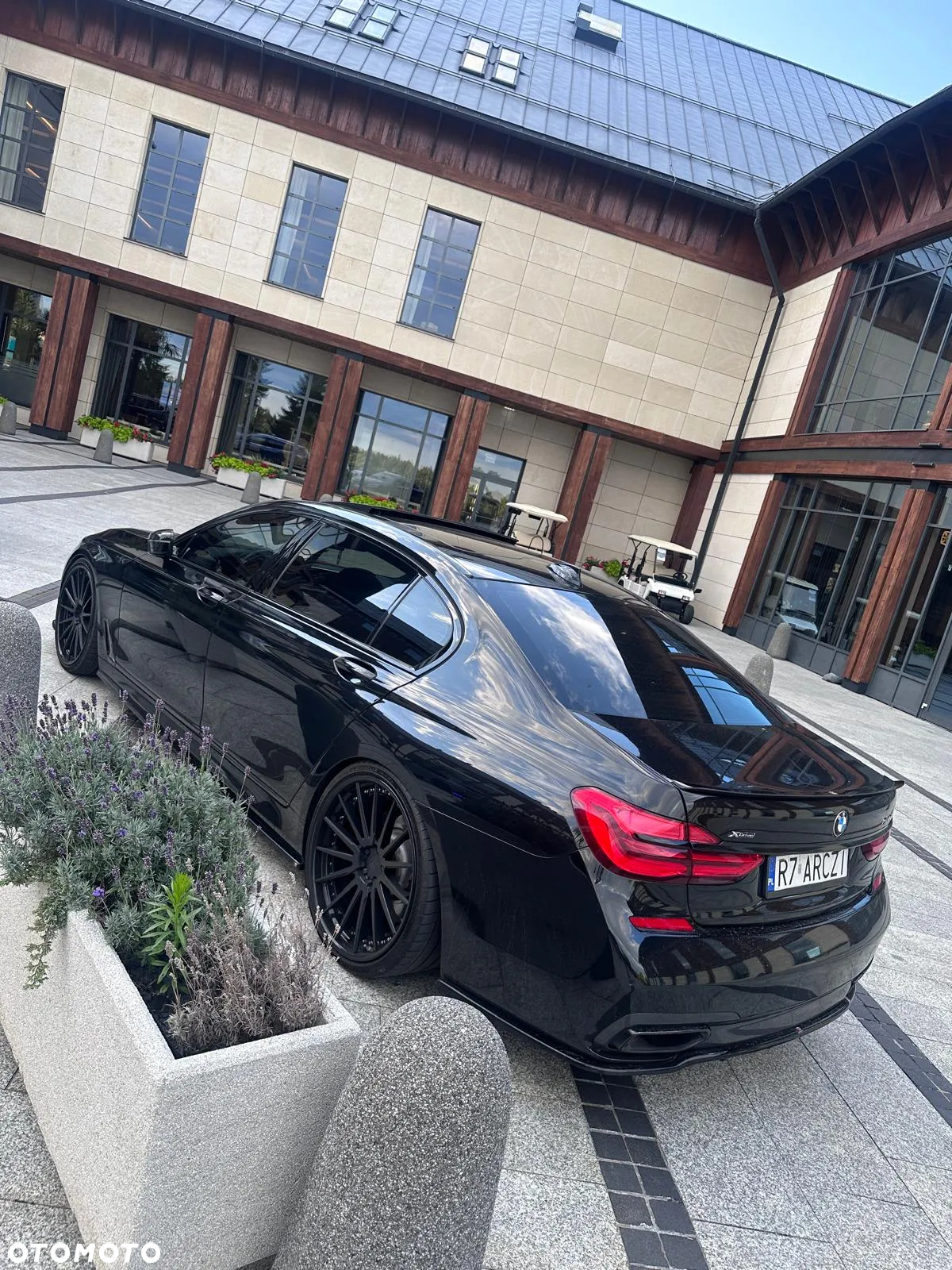 BMW Seria 7 740Li - 8