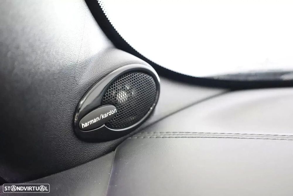 MINI Cabrio John Cooper Works Auto - 45