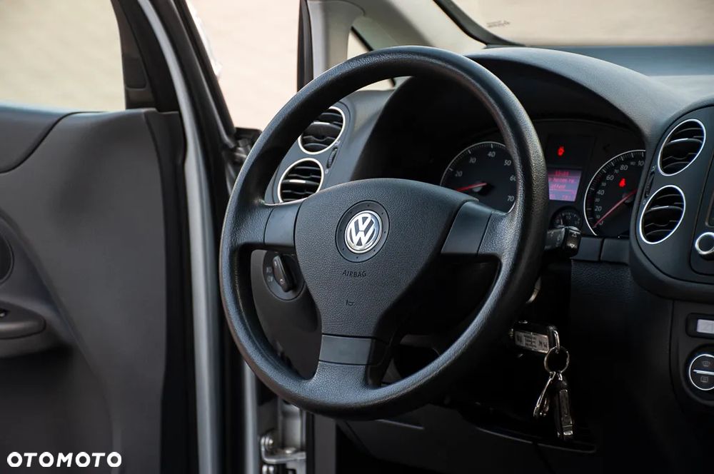 Volkswagen Golf Plus 1.6 Comfortline - 27