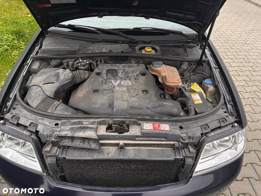 Audi A6 Avant 2.5 TDI - 12