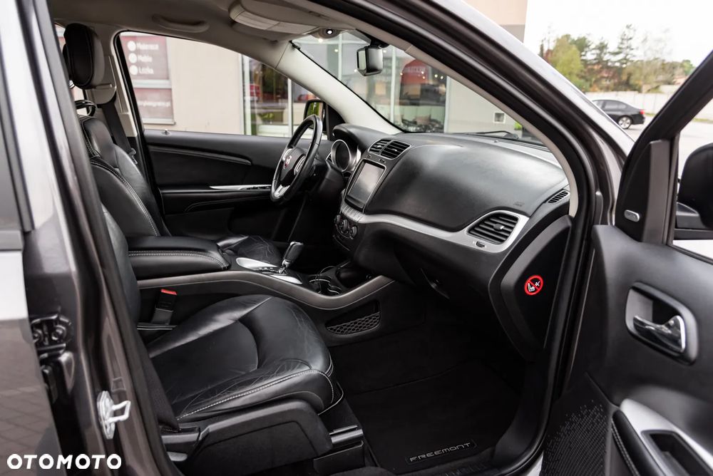 Fiat Freemont 2.0 Multijet Black Code AWD - 26