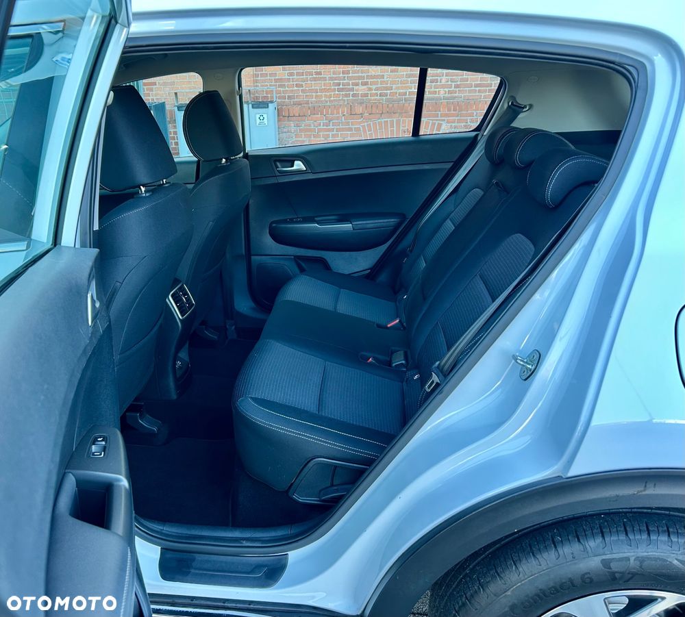 Kia Sportage 1.6 T-GDI 2WD VISION - 23