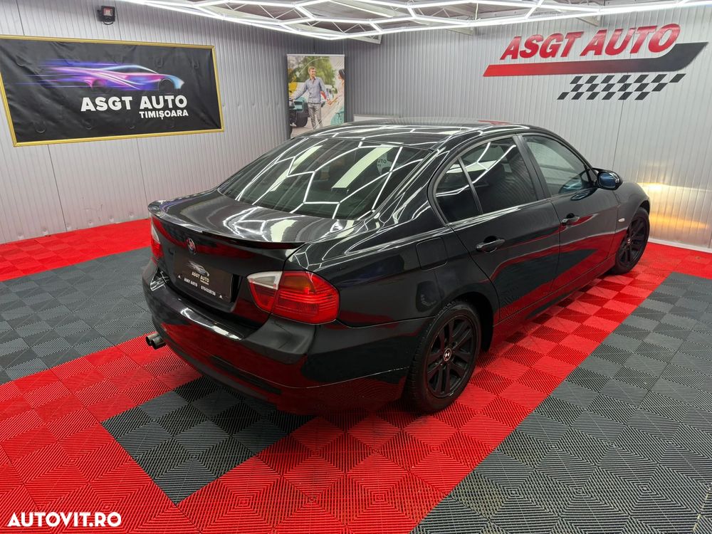 BMW Seria 3 320d Touring - 7