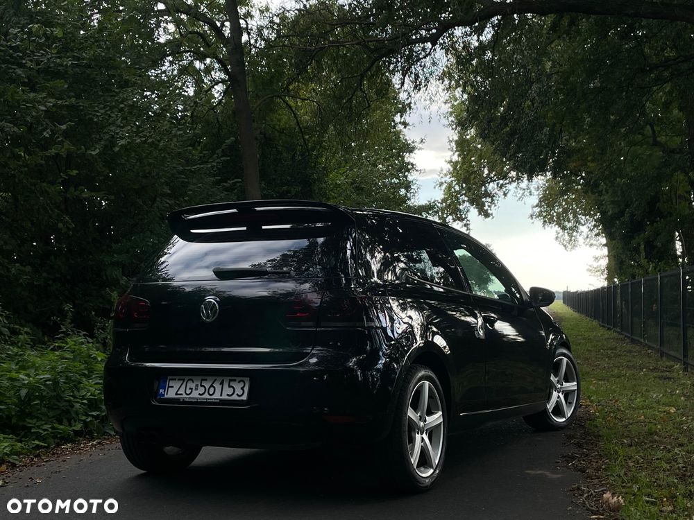 Volkswagen Golf - 5
