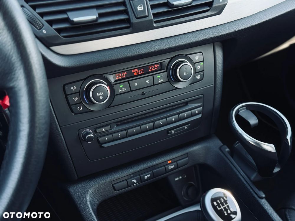 BMW X1 sDrive18d xLine - 26