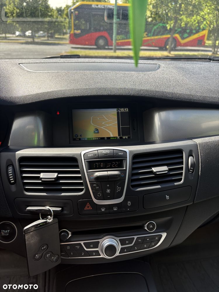Renault Laguna dCi 150 FAP Start-Stop GT - 12