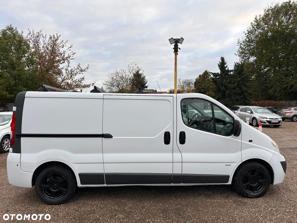 Opel Vivaro - 6