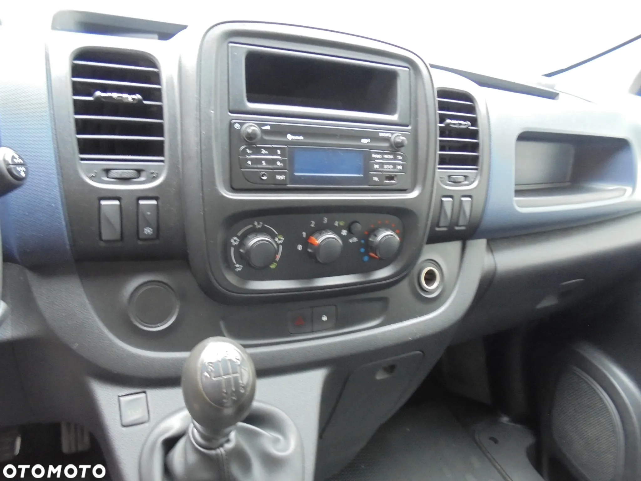 Opel Vivaro - 6