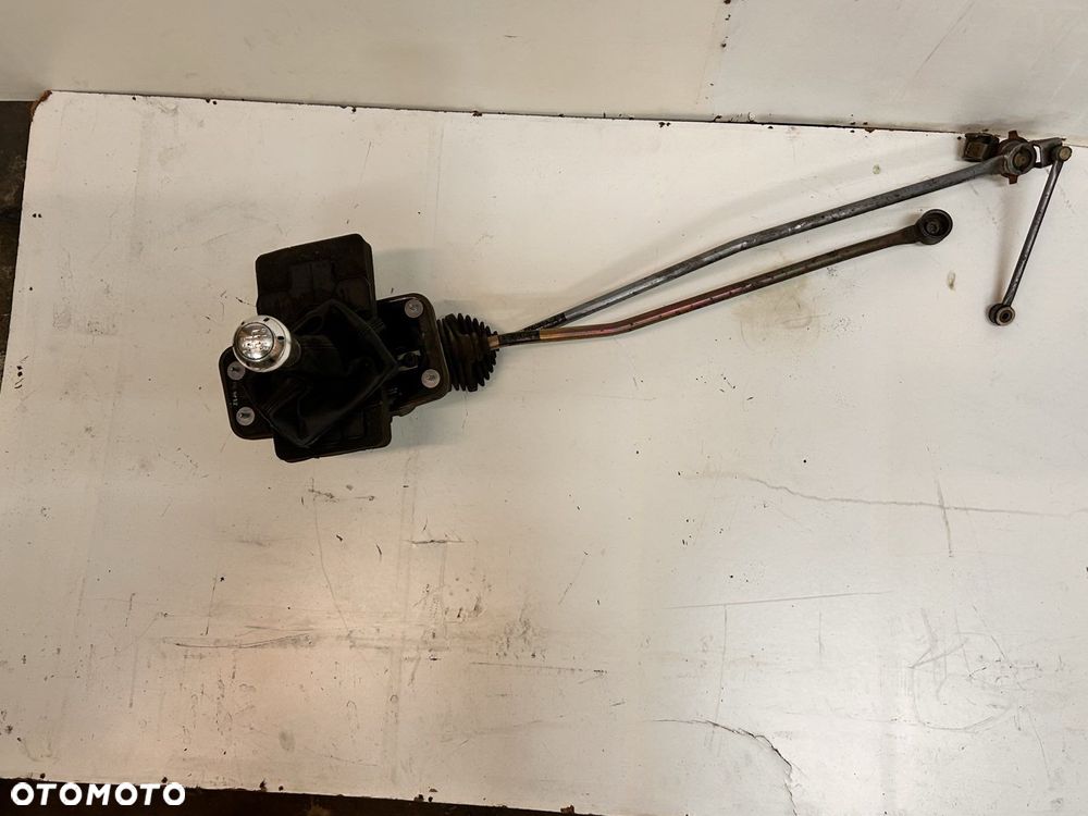 Lewarek gałka mieszek wybierak 6B manual Audi A6 C6 4F0 711 406 - 1