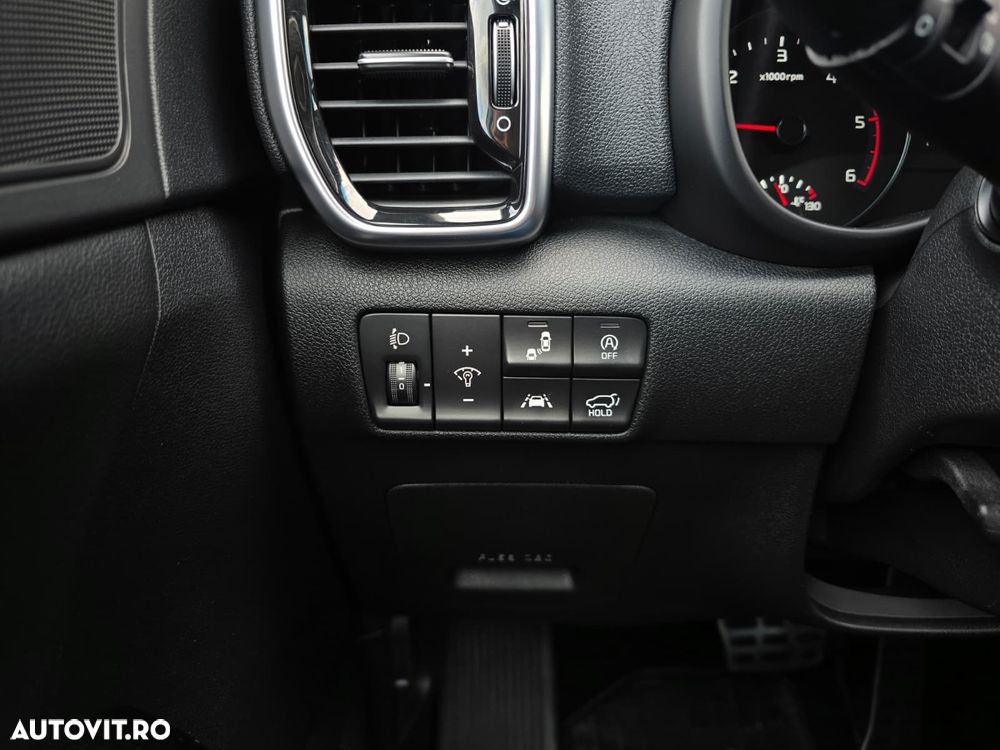 Kia Sportage 2.0 CRDI AWD Eco-Dynamics+ (48V M-H) Aut. GT LINE - 13