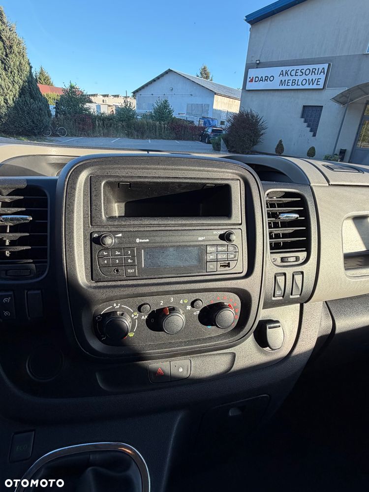 Renault Trafic - 10