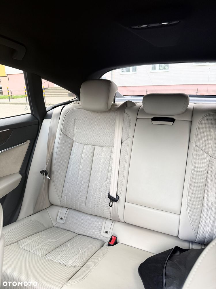 Audi A7 Sportback - 12