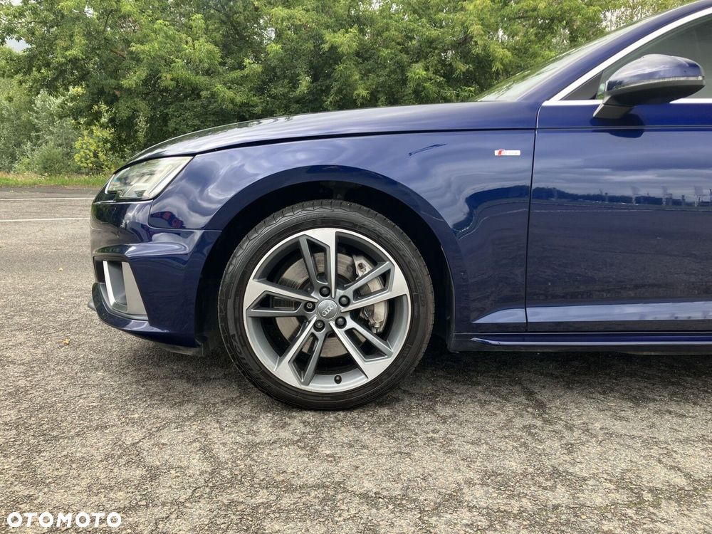 Audi A4 Limousine - 23