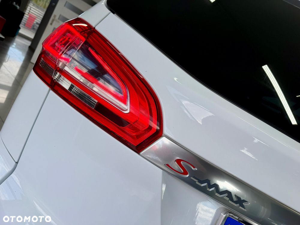 Ford S-Max 2.0 TDCi DPF Titanium X - 30