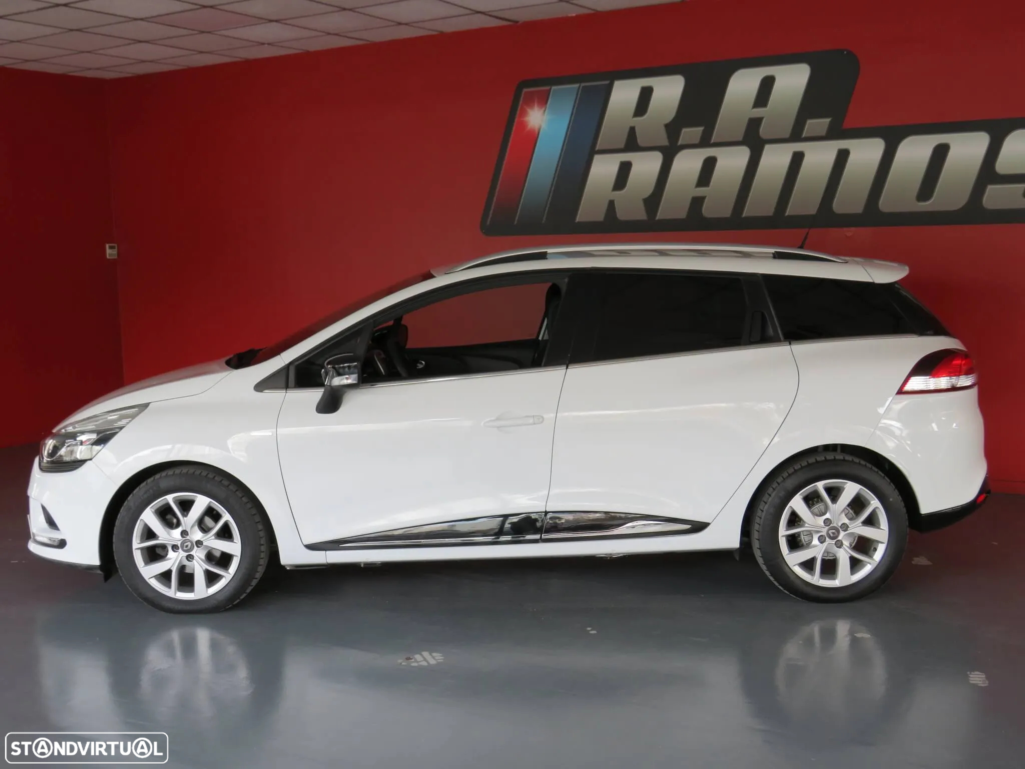 Renault Clio Sport Tourer 0.9 TCe Limited - 9