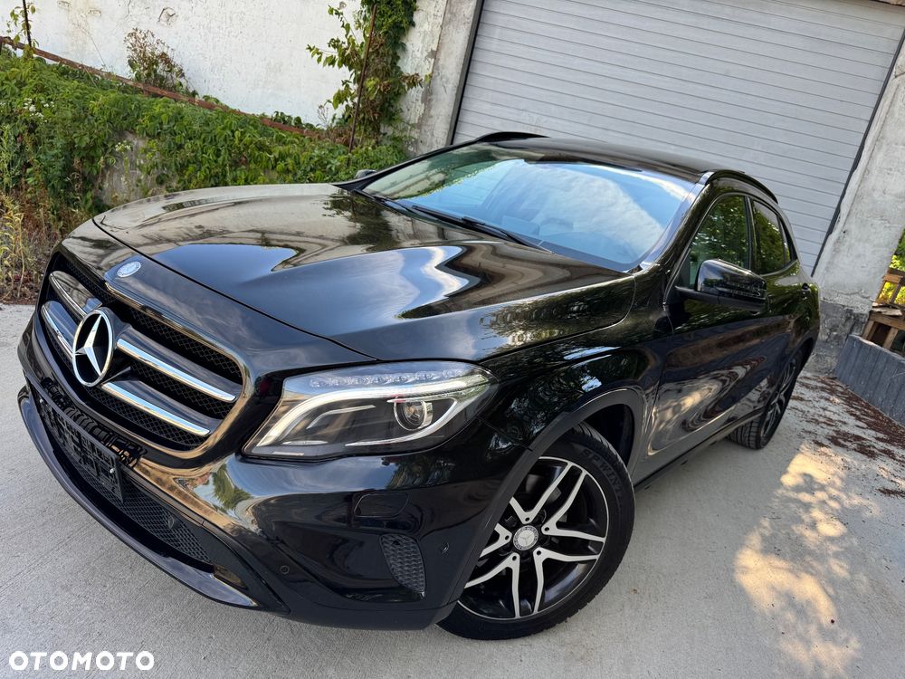 Mercedes-Benz GLA 250 4Matic 7G-DCT AMG Line - 5