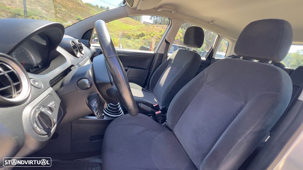 Ford Fiesta 1.25 Ghia - 7