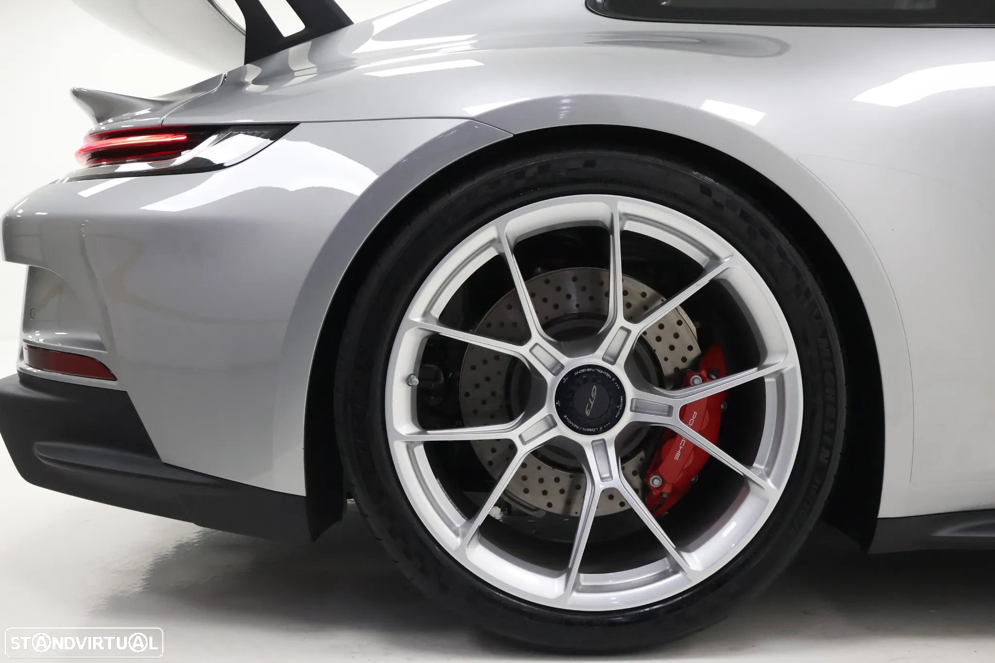 Porsche 911 (992) GT3 PDK - 12
