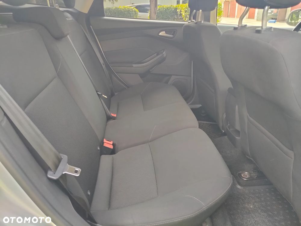 Ford Focus - 16